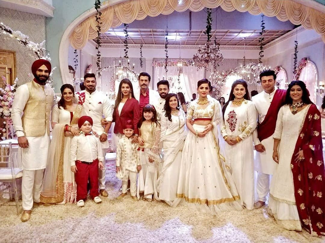 Choti Sardarni - Tv Series Photos | Wedding matching outfits, Dresses kids  girl, Indian fashion dresses