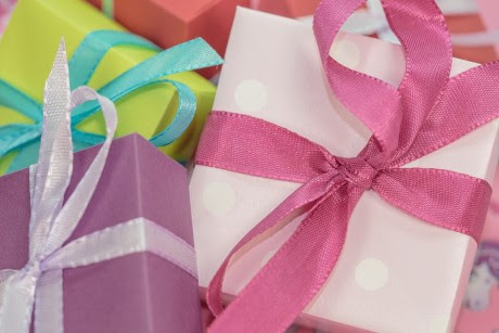 christmas-gifts-public-domain