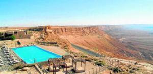 Un hotel de la localidad de Mitzpe Ramon, al borde del cráter Ramon, en el desierto del Neguev.