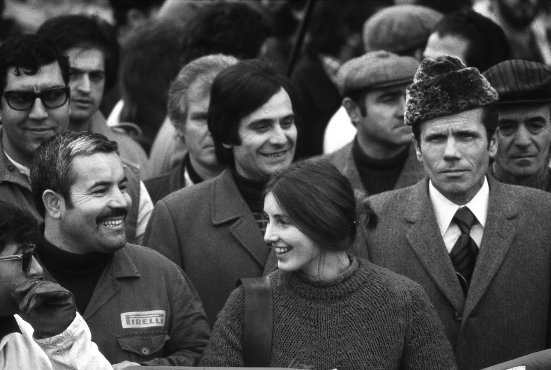 Uliano Lucas, Piazzale Accursio, Milano, 1971. Archivio Uliano Lucas. Uliano Lucas, Piazzale Accursio, Milano, 1971. Archivio Uliano Lucas.