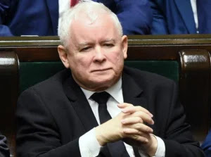 Na Nowogrodzkiej wrze. "PiS się sypie" - szepczą działacze