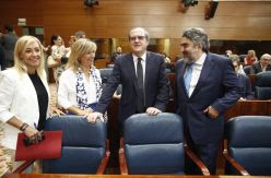 La salida del ministro Uribes y de José Manuel Franco arrastra al PSOE de Madrid a su enésima crisis de proyecto y liderazgo
