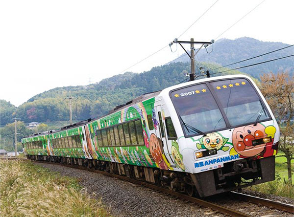 「アンパンマン列車」<JR四国>