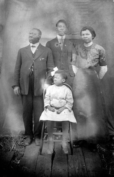 rabbi arnold josiah and mignon ford with family