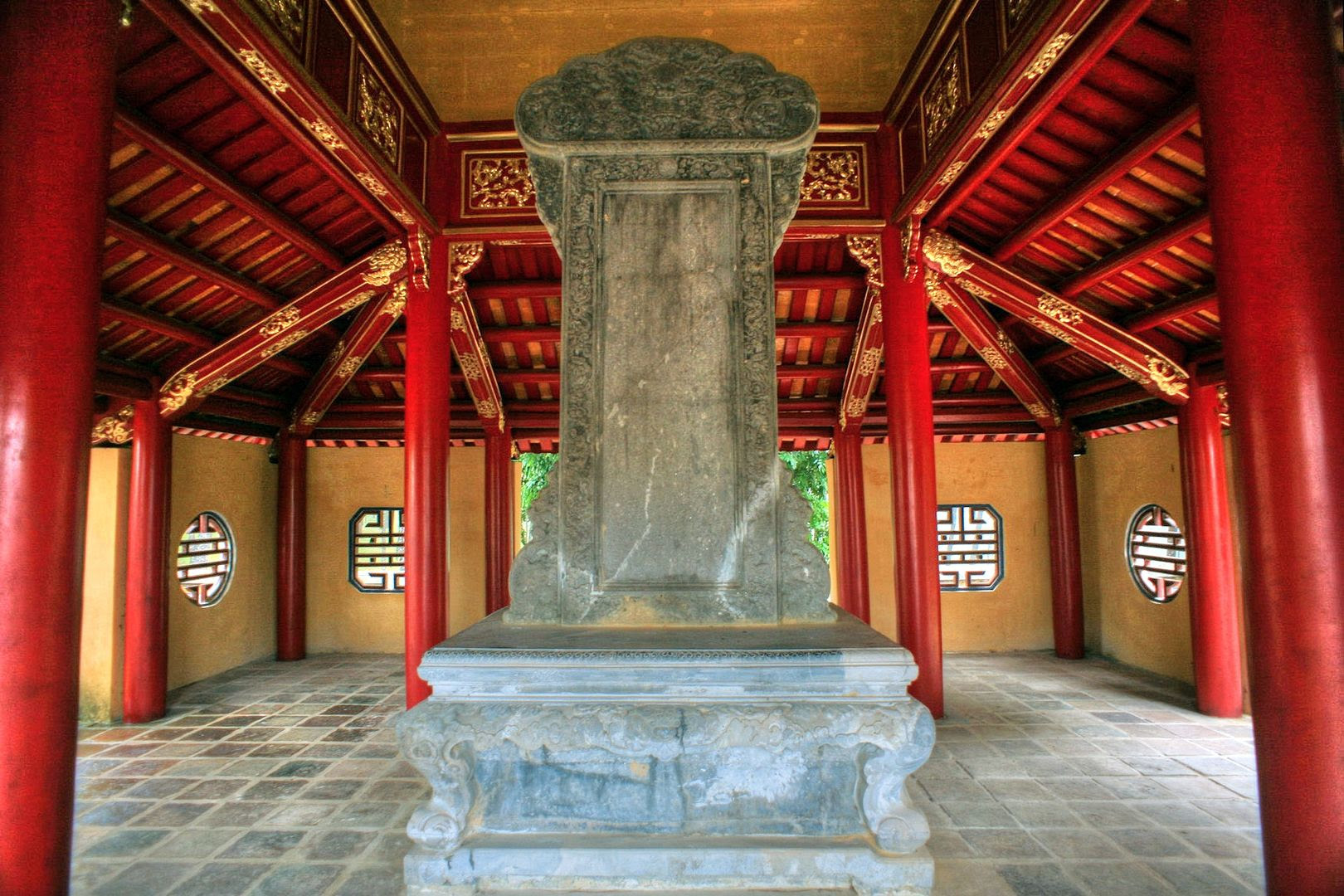 http://i1150.photobucket.com/albums/o617/redsvn/2016/06/Redsvn-Lang-Gia-Long-01.jpg