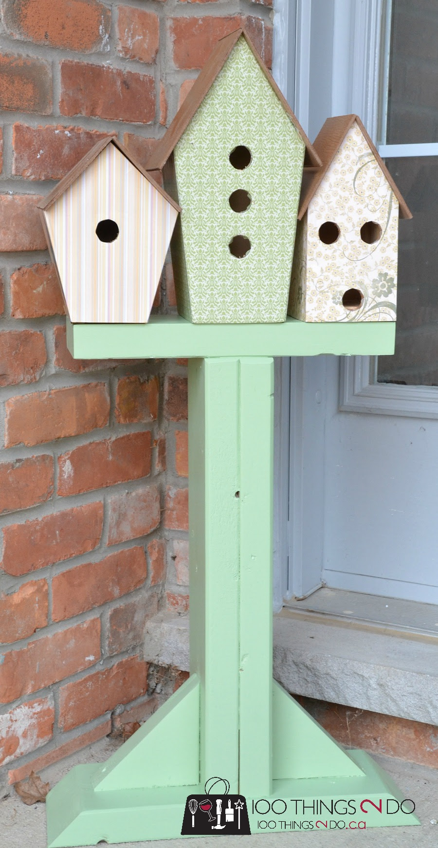Birdhouse display, birdhouse decor, birdhouses on post, front porch decor, Spring front porch, National DIY Day, Craftbox Girls