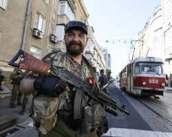 Украинские силовики призвали жителей покинуть Донецк и Луганск