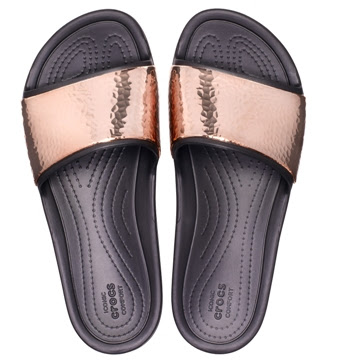 crocs sloane hammered metallic slide w
