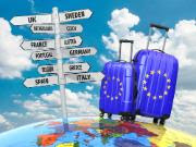 Sustainable tourism development © European Union (2016) Suitcases and signpost what to visit in Europe