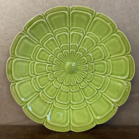 Gisela Graham lime Green retro flower ceramic wall plate