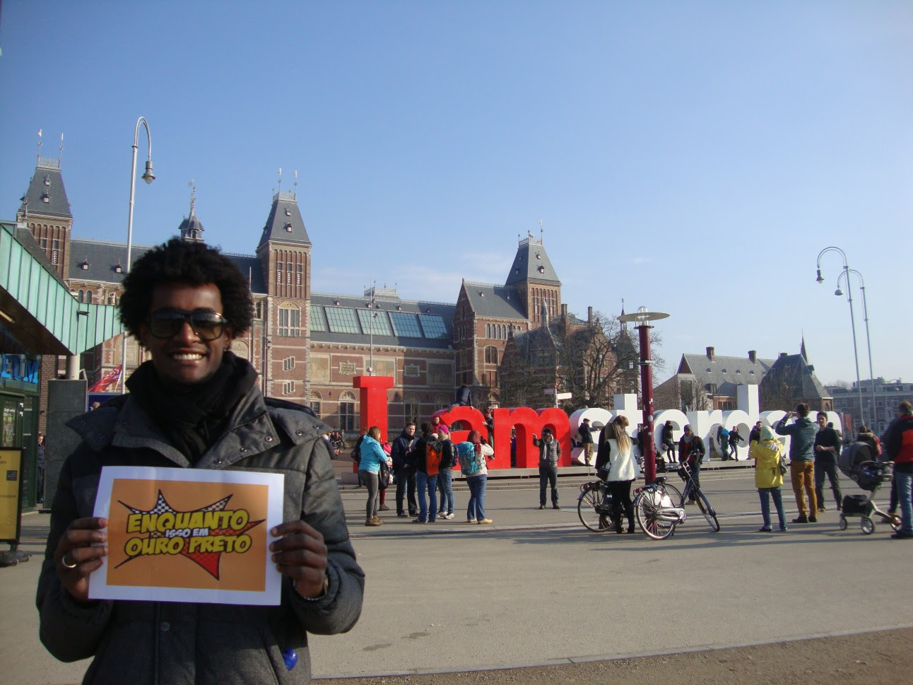 Durante o intercâmbio na Europa, Cleison Xavier conciliou as viagens com as aulas de inglês e de engenharia Durante o intercâmbio na Europa, Cleison Xavier conciliou as viagens com as aulas de inglês e de engenharia