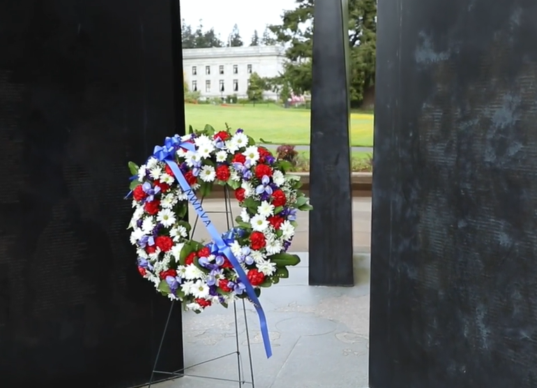 wreathlaying