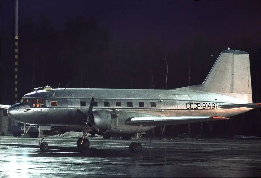 Ilyushin Il-14 de Aeroflot en el aeropuerto de Estocolomo-Arlanda en 1970 (Foto: Lars Söderström Via Wikimedia Commons)