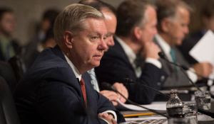 RINO Lindsey Graham Joins Forces with Dems on Immigration