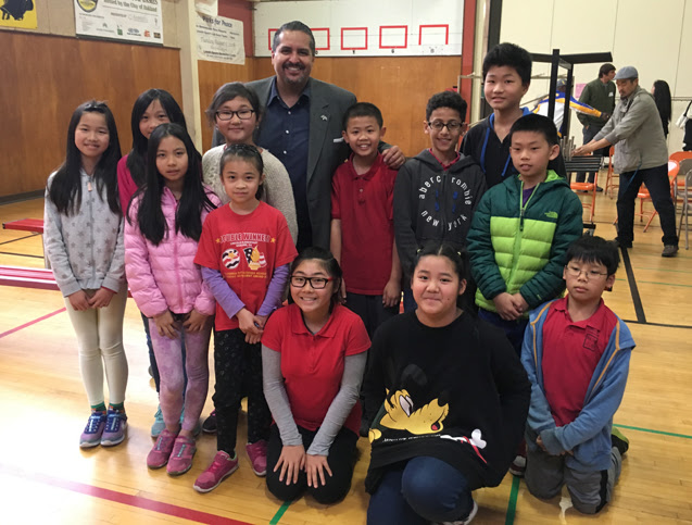 guillen-lincoln_rec_kids.jpg guillen-lincoln_rec_kids.jpg