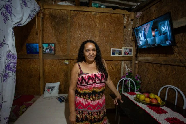 Dona Nelma, uma das moradoras da Ocupação dos Queixadas, alvo de processo de reintegração de posse e despejo