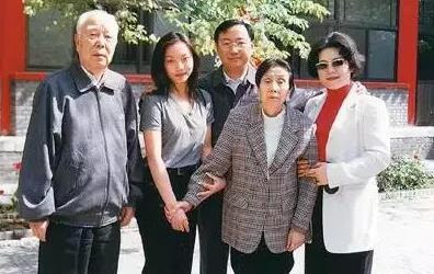 万里逝世 一个月里走了两任全国人大委员长
