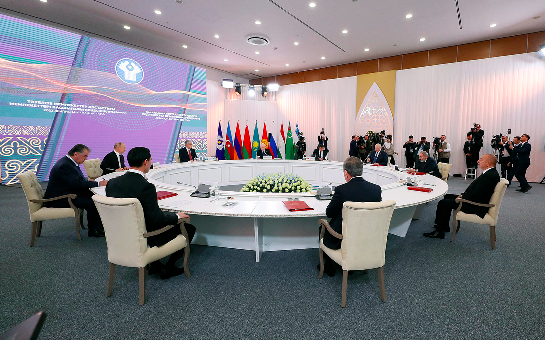 KAZAKHSTAN - A Astana, Pashinyan a soulevé la question de la reconnaissance des frontières, Aliyev a été menacé, Poutine les a invités tous les deux en Russie