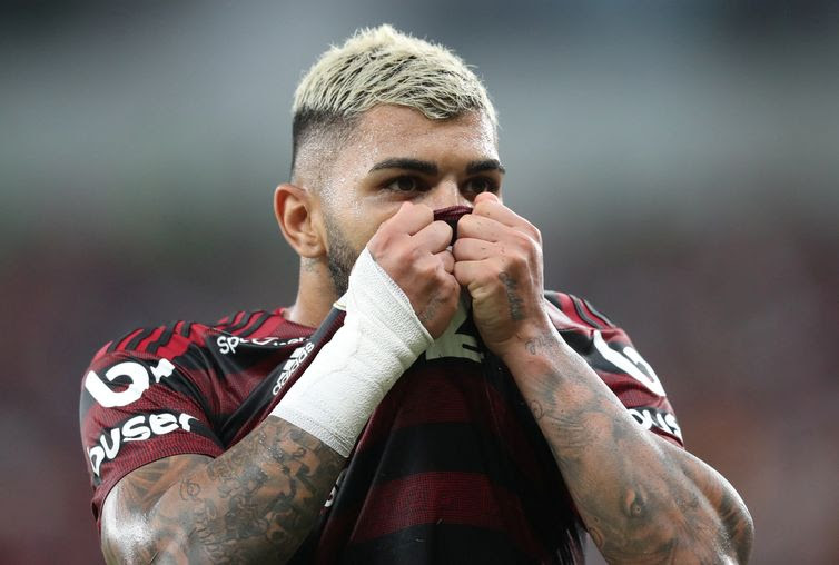 Reuters/Sergio Moraes/Direitos Reservados Soccer Football - Brasileiro Championship - Flamengo v Bahia - Maracana Stadium, Rio de Janeiro, Brazil - November 10, 2019 Flamengo's Gabriel celebrates scoring their third goal REUTERS/Sergio Moraes