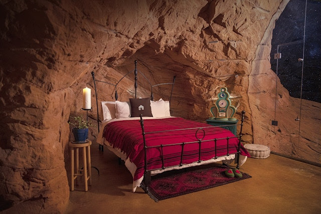 New Listing: The Grinch's Very Own Mt. Crumpet Cave