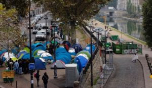Paris Mayor backs Communist Party plan to turn public park into migrant camp