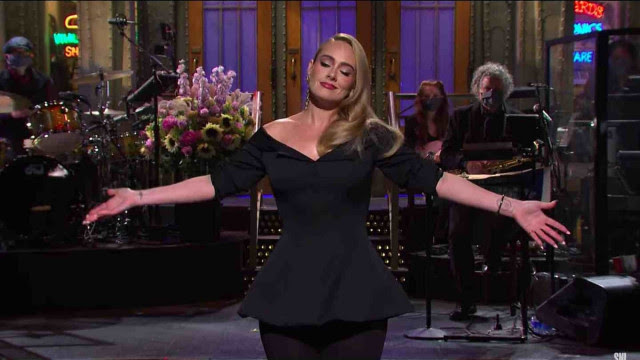 Adele tem chiclete mastigado por Celine Dion emoldurado