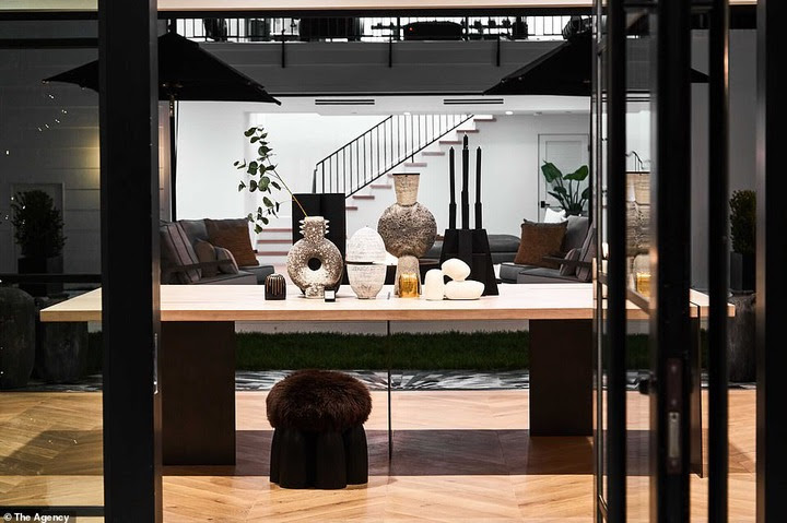 See inside the .8Million Mansion Rihanna just bought in Beverly Hills (photos)