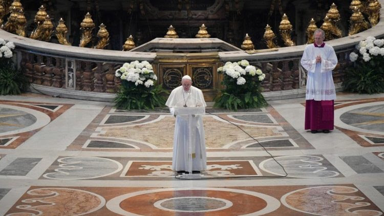 Pope's Easter Urbi et Orbi message: The contagion of hope ...