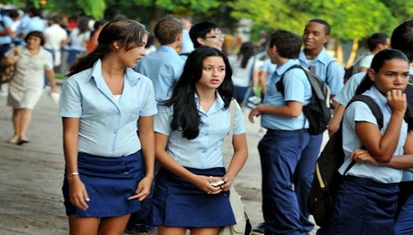 ninos-escuelas-cuba-580x404