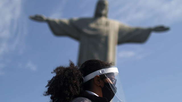 Brasil registra 243 mortes por Covid em 24 h e mais de 15 mil casos