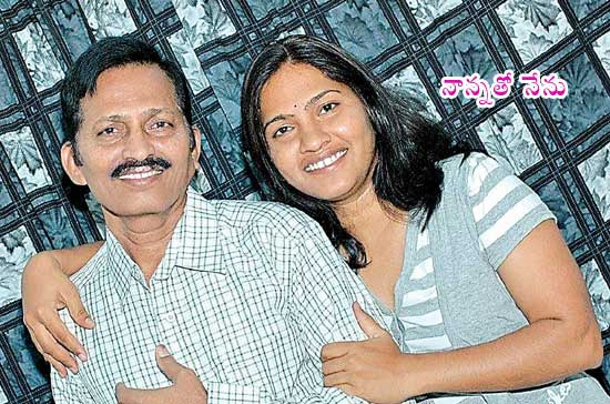 నాన్నపోతే.. చుక్క కన్నీరు కార్చలా