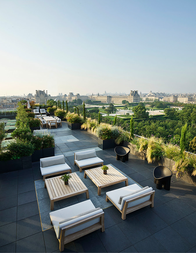 The terrace of the Belle Etoile Penthouse