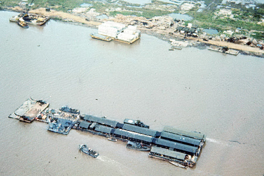 SEA FLOAT HAI QUAN HOA KY SONG CUA LON, NAM CAN