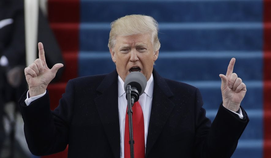 Trump phát biểu sau khi tuyên thệ nhậm chức tổng thống tại thủ đô Washington vào ngày 20/1/2017. Ảnh: AP.