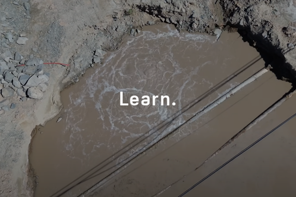 World's Only Moving Geyser and its Path of Destruction - Visiting the Niland Geyser