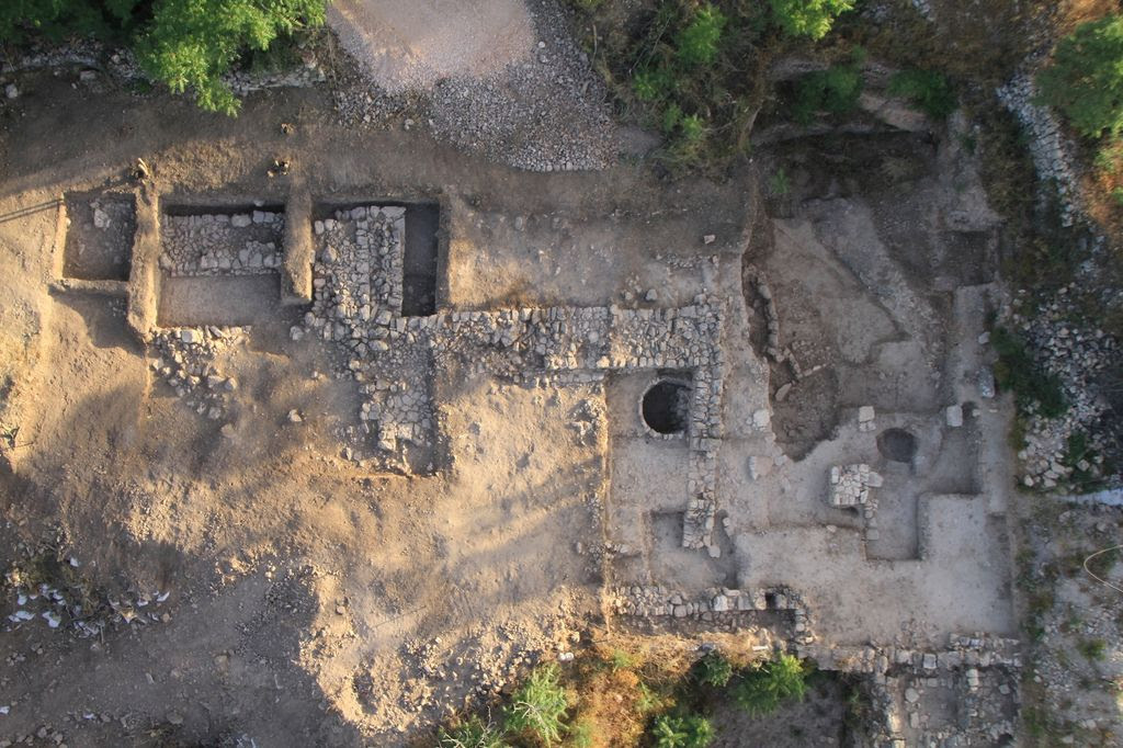 Ancient 'outlaw temple' discovered in Israel