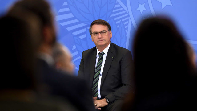 Bolsonaro diz que multa para discriminação salarial pode tornar emprego para mulheres 'quase impossível'