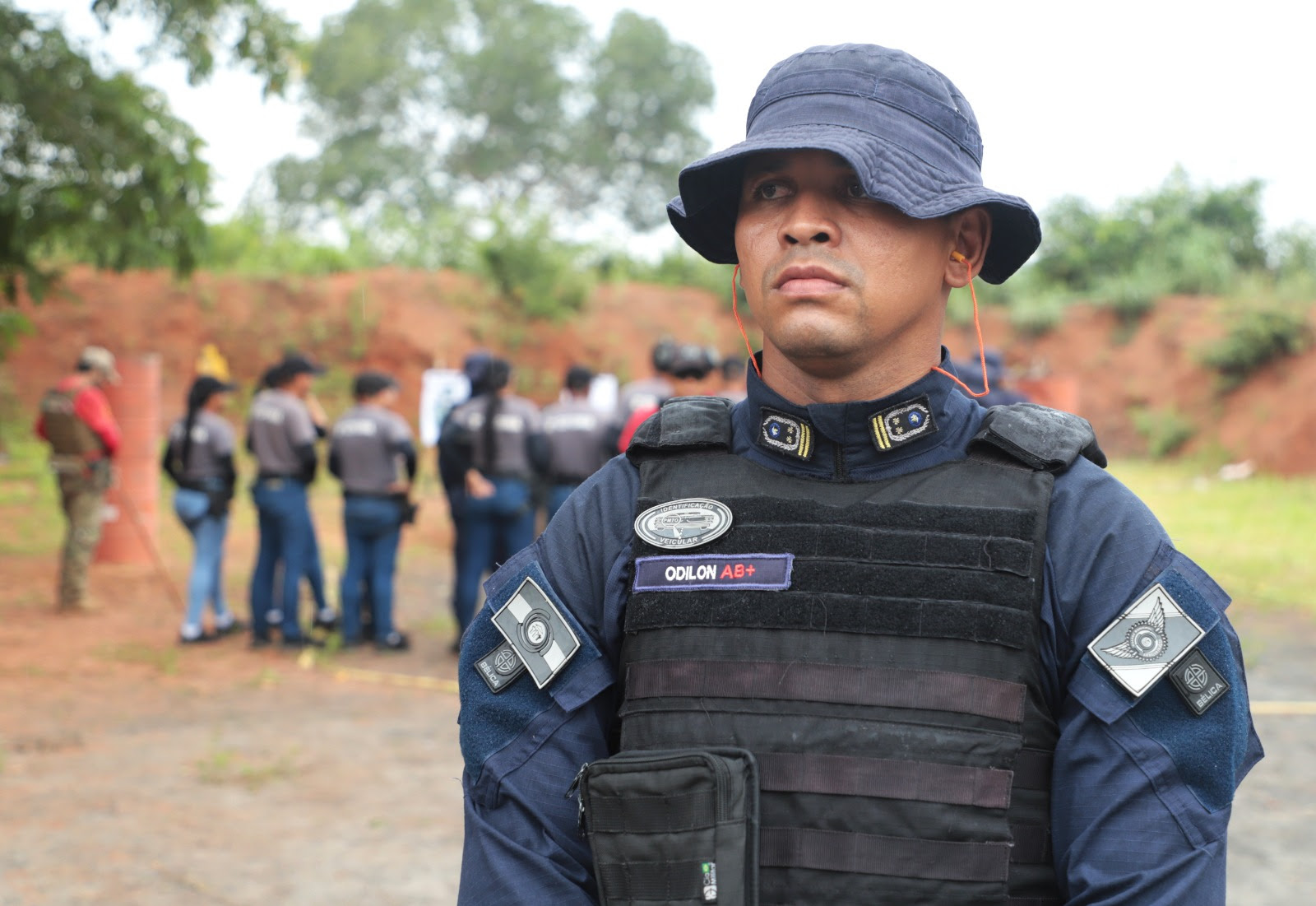 “Foram cerca de 10 horas de treinamentos intensos, que proporcionam conhecimento prático para que estejamos preparados para servir e levar segurança à população, garantindo a integridade física de todos”, disse o subcomandante Márcio Odilon Fernandes.