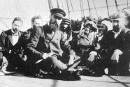 Herzl and Zionist leaders en route to Eretz Israel.