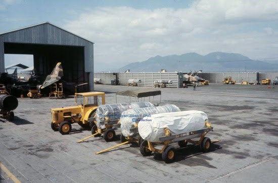 Khí tài của máy bay F-4 Phantoms.