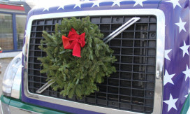 Wreaths Across Americas "Trucking Tributes" Present the National Association of Independent Truckers, TransGuard and IAT Insurance Group