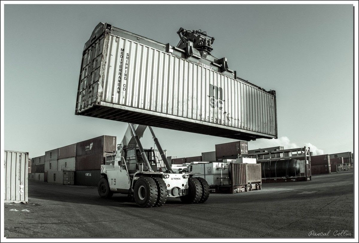 Infos - les Ports, et Infrastuctures maritimes Ob_1129fb_tmdc-montoir-t9140