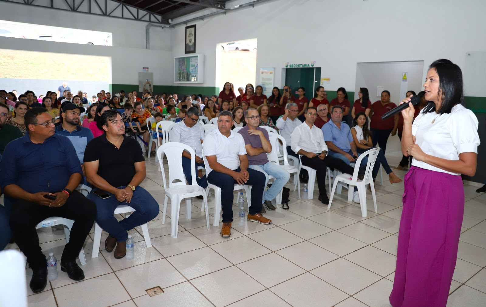 “O sucesso dessa obra é coletivo, fruto de uma gestão que se preocupa com o povo, que tem zelo, é humana e acredita na educação”, afirmou a secretária da Educação de Araguaína, Elizângela Moura