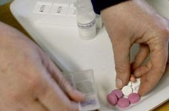 La OMS admite que la industria farmacéutica influyó en sus guías sobre opioides y decide retirarlas