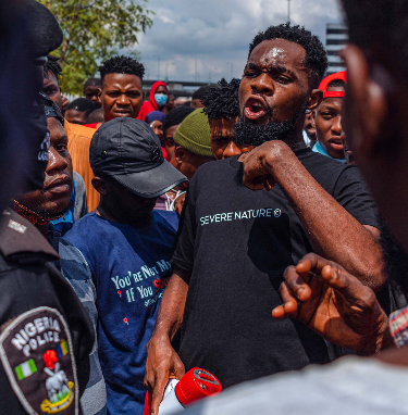If your father/Mother is a politician/Government official don?t come online to post, go talk to them- Patoranking