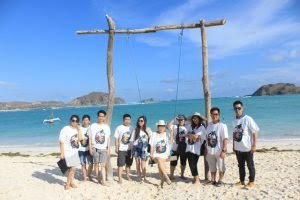 Ayunan di Tanjung Aan