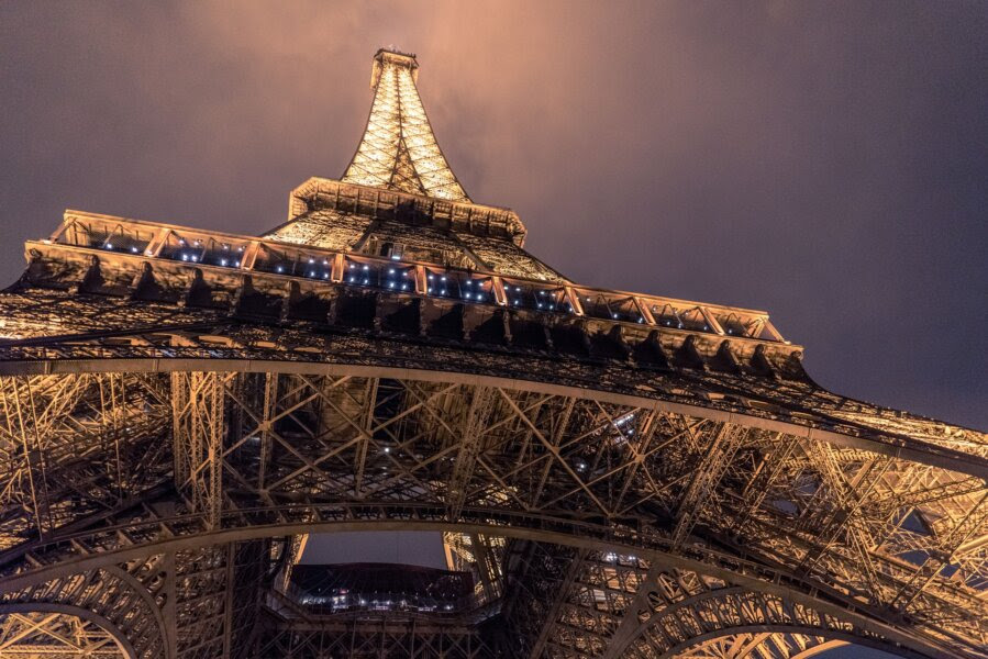 Julia MISTEWICZ: Miesiąc w Paryżu. Dziesięć pomysłów. Luty 2024