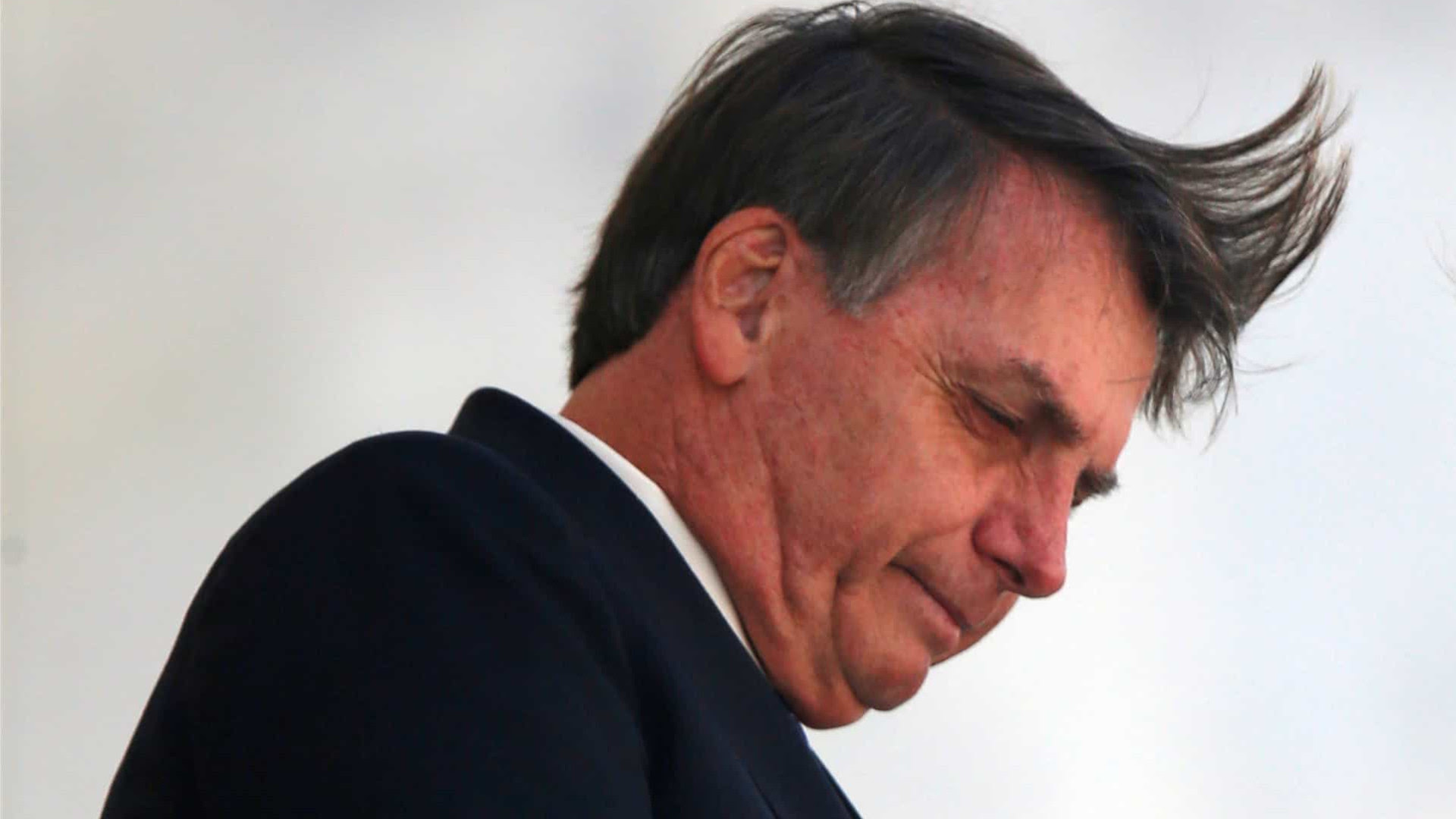 Impeachment de Bolsonaro divide o país, diz Datafolha
