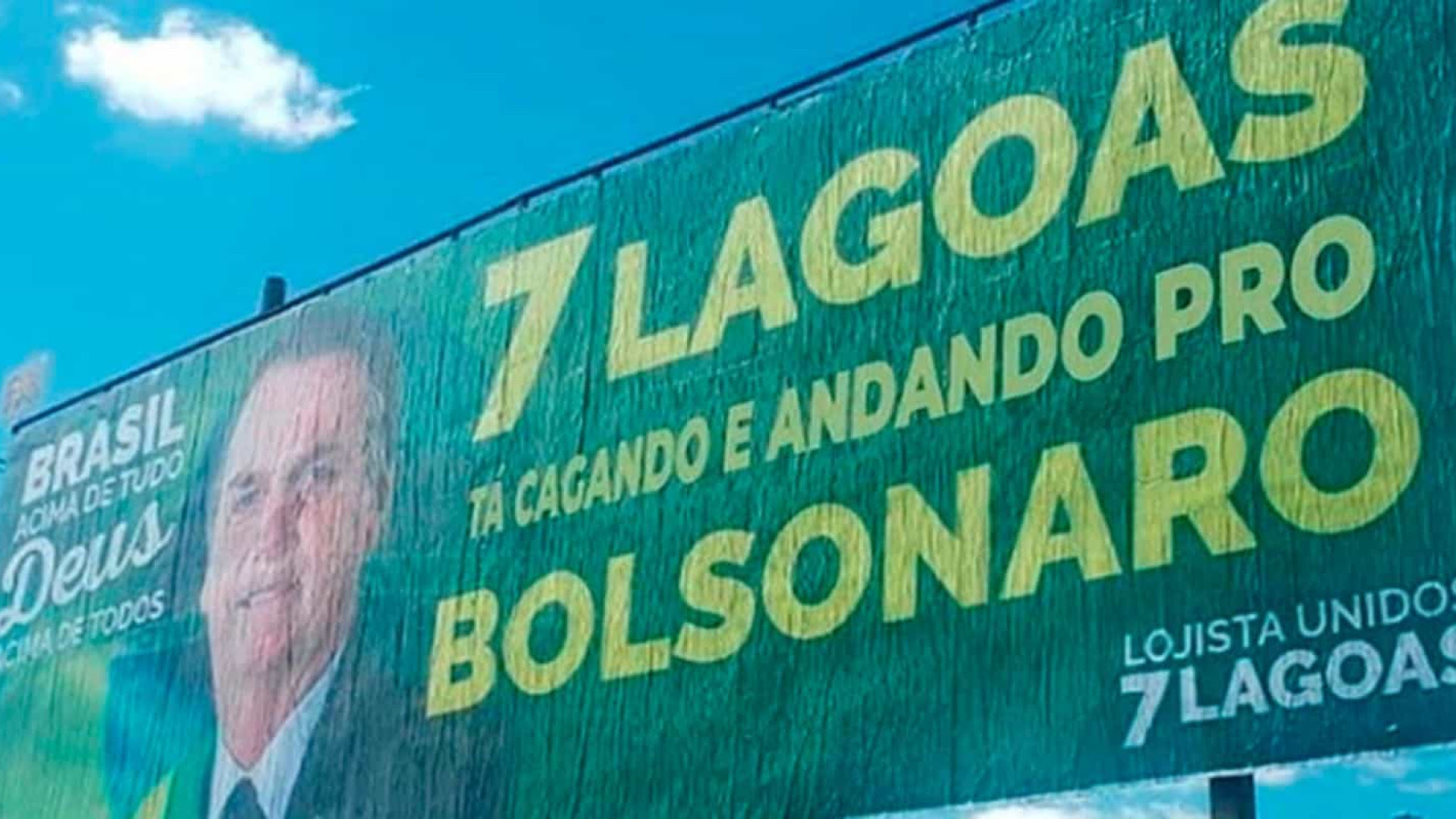 A guerra dos outdoors pró e contra Bolsonaro