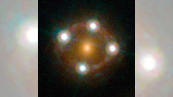 Rare 'Einstein cross' warps light from one of the universe's brightest objects in this stunning image